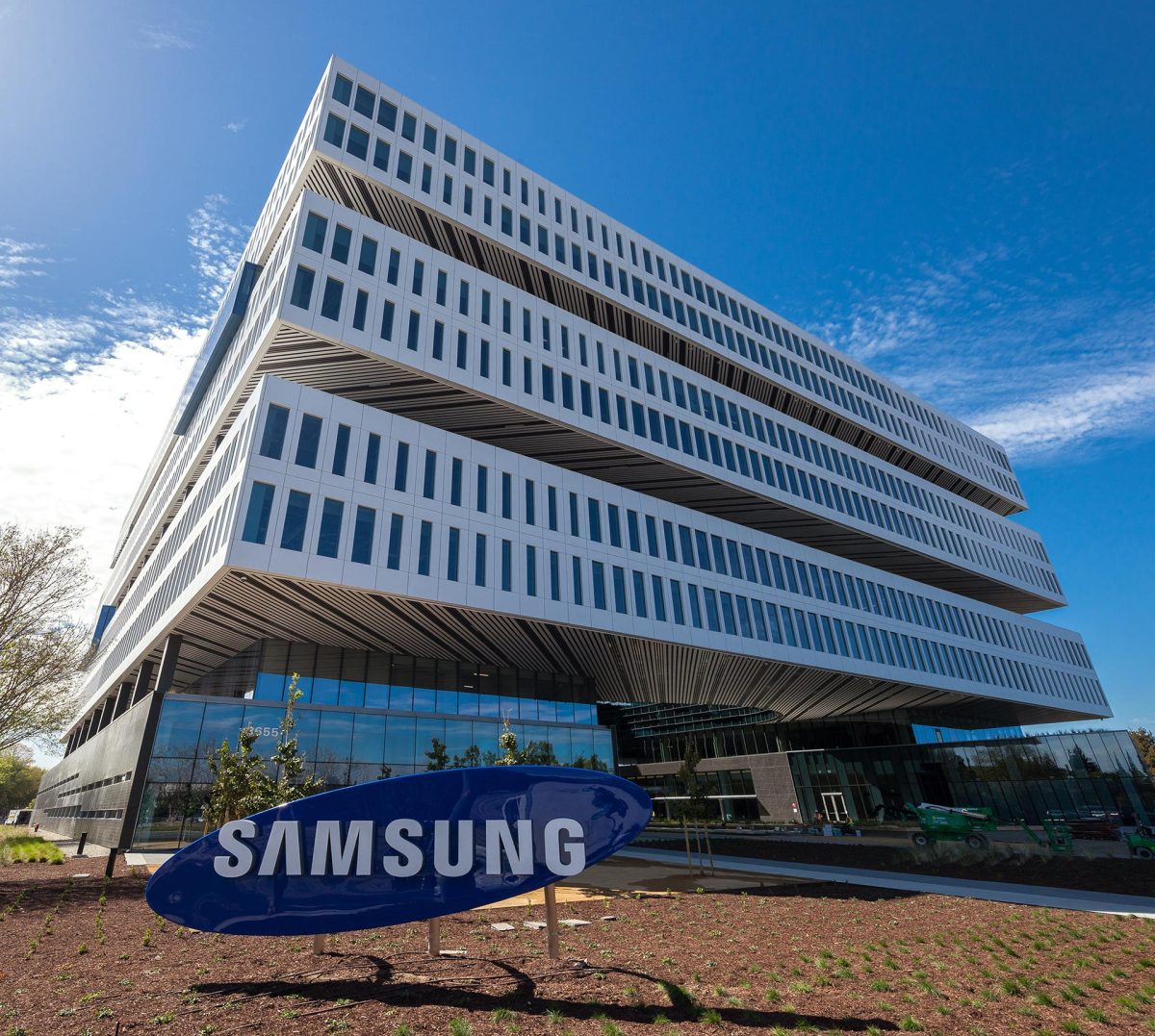 Samsung Dikabarkan Akan Rilis Smartphone dengan Rollable Tahun Depan